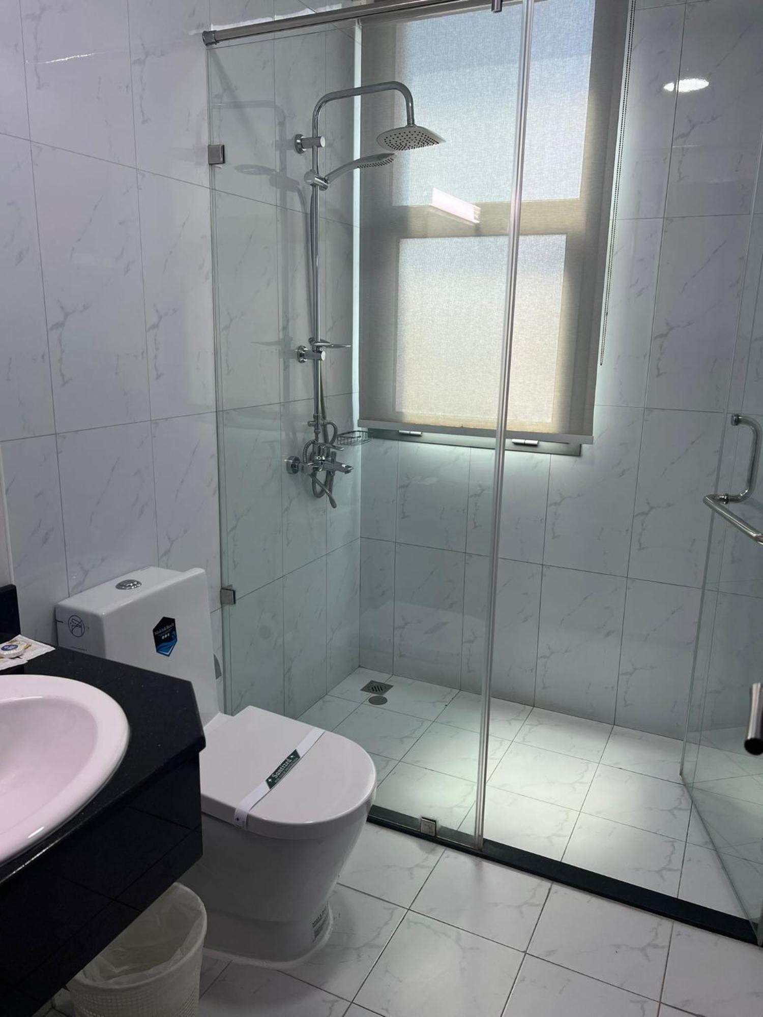 Sirius Tower Aparthotel Manáma Kültér fotó
