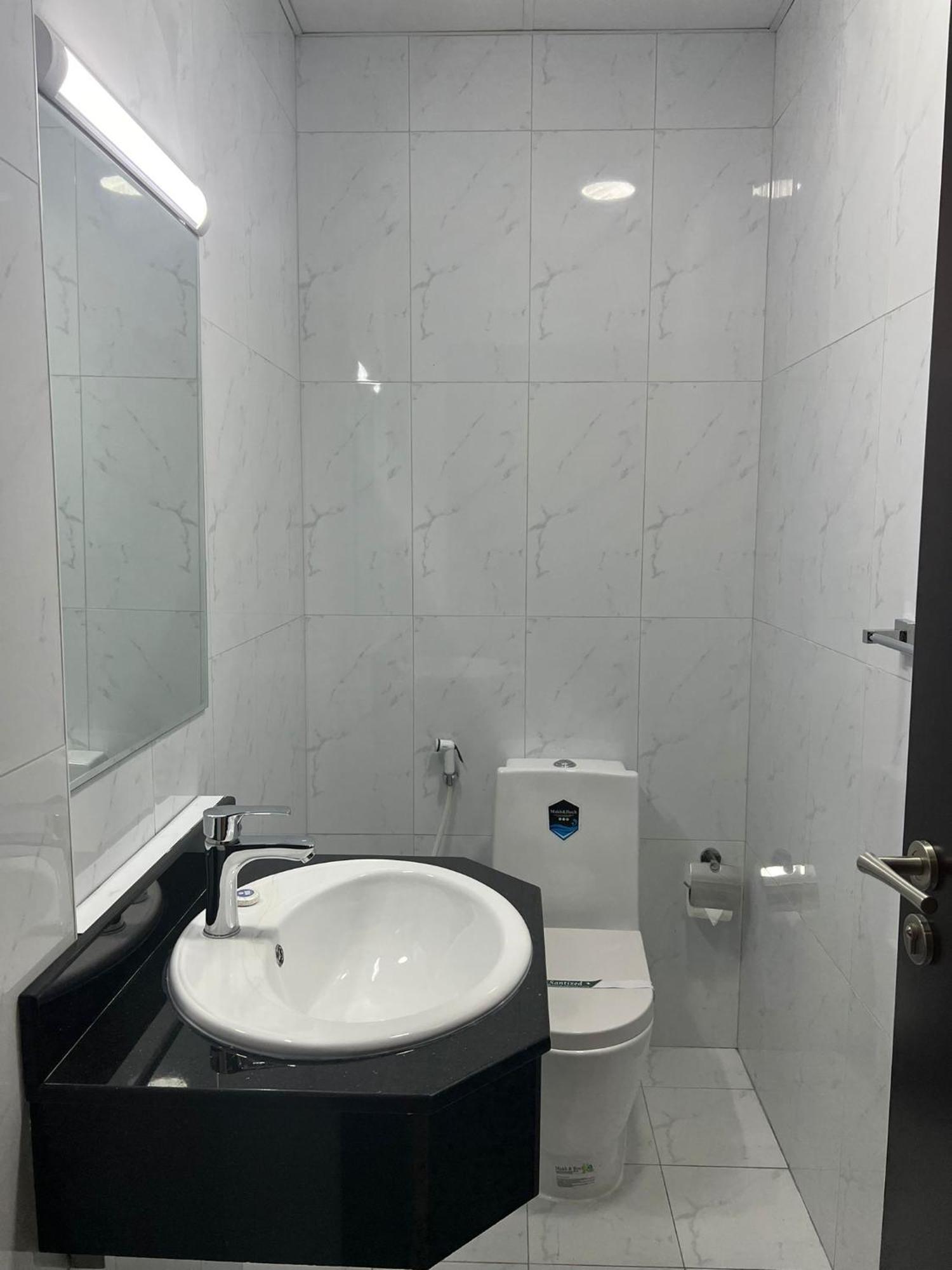 Sirius Tower Aparthotel Manáma Kültér fotó